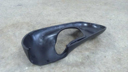 MOLDURA MAÇANETA INTERNA LADO DIREITO GM CORSA 1994 A 2003