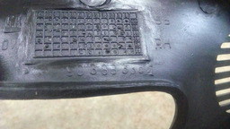 MOLDURA MAÇANETA INTERNA LADO DIREITO GM CORSA 1994 A 2003