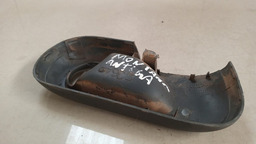 MOLDURA MAÇANETA INTERNA DIANTEIRA ESQUERDA GM MONTANA 2009