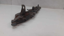 GUIA PARA-CHOQUE TRASEIRO ESQUERDO TOYOTA COROLLA 2013