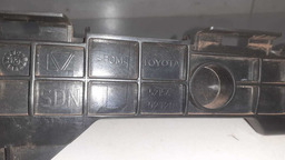 GUIA PARA-CHOQUE TRASEIRO ESQUERDO TOYOTA COROLLA 2013