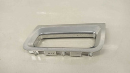 Moldura Maçaneta Interna Traseira Direita Gm Captiva 2011