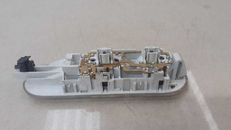 LUZ TETO CORTESIA RENAULT SANDERO 2009 A 2012 (2)