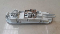 LUZ TETO CORTESIA RENAULT DUSTER 2012 A 2016 (1)