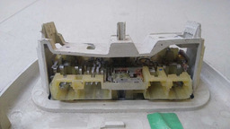 LUZ TETO CORTESIA CITROEN C4 PALLAS 2010 (1)