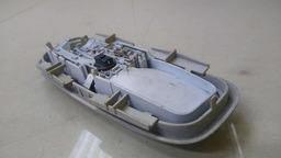 LUZ TETO CORTESIA FORD RANGER 2013 A 2015 ORIGINAL