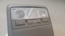 LUZ TETO CORTESIA GM TRACKER 2014