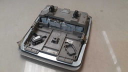 LUZ TETO CORTESIA GM TRACKER 2014