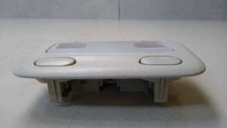 LUZ TETO CORTESIA NISSAN LIVINA 2011