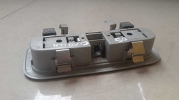 LUZ TETO CORTESIA TOYOTA COROLLA 2005 ORIGINAL