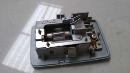 LUZ QUEBRA SOL TOYOTA COROLLA 2015 ORIGINAL (1)