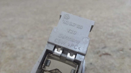 LUZ CORTESIA VW JETTA 2.0 TSI 200CV 2011 A 2016 (5)