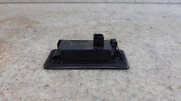 LUZ DE PLACA BMW 320I 2012 A 2015 ORIGINAL (2)