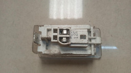 LUZ PORTA MALAS RENAULT LOGAN 2011 ORIGINAL