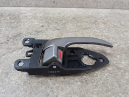 MAÇANETA INTERNA DIANTEIRA DIREITA HYUNDAI ELANTRA 2011-2014