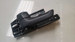 Maçaneta Interna Dianteira Esq. Kia Sportage 2005 A 2012 (2)