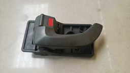 MAÇANETA INTERNA DIANTEIRA E. HYUNDAI TUCSON 2007 A 2015