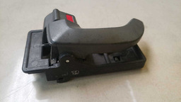 MAÇANETA INTERNA DIANTEIRA E. HYUNDAI TUCSON 2007 A 2015