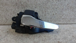 MAÇANETA INTERNA TRAS. ESQUERDA MITSUBISHI LANCER 2012 2013 PRETO