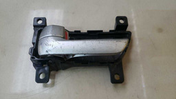 MAÇANETA INTERNA TRASEIRA ESQUERDA KIA SORENTO 2010 A 2013