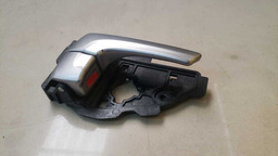 MAÇANETA INTERNA DIANTEIRA DIREITA HYUNDAI IX35 2010 A 2015