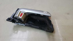 MAÇANETA INTERNA DIANTEIRA DIREITA KIA SORENTO 2010 A 2013