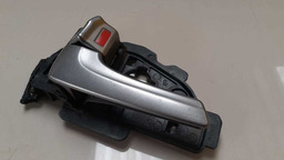 MAÇANETA INTERNA TRASEIRA ESQUERDA HYUNDAI IX35 2010