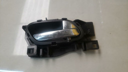 MAÇANETA INTERNA DIREITA CITROEN AIRCROSS 2013 A 2019 (8)