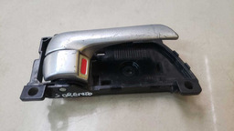 MAÇANETA INTERNA TRASEIRA DIREITA KIA SORENTO 2010-2013 (2)