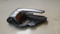 MAÇANETA INTERNA TRASEIRA DIREITA HYUNDAI IX35 2010 A 2015