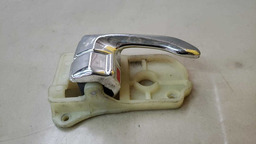 MAÇANETA INTERNA DIANTEIRA DIREITA HYUNDAI AZERA 2008 A 2011