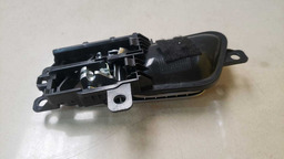 MAÇANETA INTERNA TRASEIRA DIREITA HYUNDAI CRETA 2017 A 2020