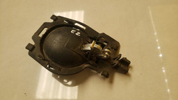 MAÇANETA INTERNA ESQUERDA CITROEN C3 2008 A 2013 (2)