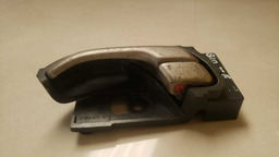 MAÇANETA INTERNA TRASEIRA ESQUERDA GM S10 2012 A 2016