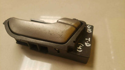 MAÇANETA INTERNA TRASEIRA DIREITA GM S10 2012 A 2016 (4)