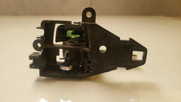 MAÇANETA INTERNA DIREITA MITSUBISHI PAJERO DAKAR 2009 A 2013