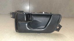 MAÇANETA INTERNA DIANTEIRA E. MITSUBISHI PAJERO TR4 2011