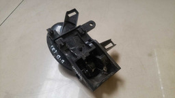 MAÇANETA INTERNA DIANTEIRA DIREITA VERSA 2012 A 2019 (2)