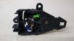 MAÇANETA INTERNA TRASEIRA D. MITSUBISHI LANCER 2011 2012