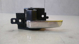 MAÇANETA INTERNA TRASEIRA ESQUERDA MITSUBISHI OUTLANDER 2015