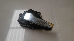 MAÇANETA INTERNA ESQUERDA MITSUBISHI PAJERO DAKAR 2009-2013