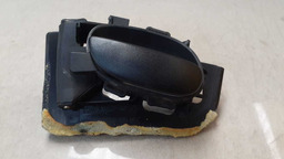 MAÇANETA INTERNA LADO ESQUERDO PEUGEOT 206 2004