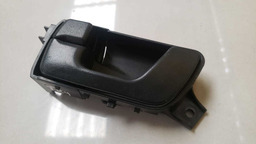 MAÇANETA INTERNA ESQUERDA MITSUBISHI TR4 2008 A 2014 PRETO