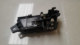 MAÇANETA INTERNA ESQUERDA MITSUBISHI TR4 2008 A 2014 PRETO