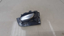 MAÇANETA INTERNA DIANTEIRA DIREITA PEUGEOT 207 2010