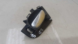 MAÇANETA INTERNA DIANTEIRA DIREITA PEUGEOT 207 2010