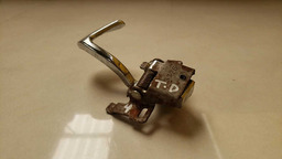 MAÇANETA INTERNA TRASEIRA DIREITA GM S10 1995 A 2009 (4)