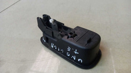 MAÇANETA INTERNA TRASEIRA ESQUERDO FIAT UNO VIVACE 2014 2015