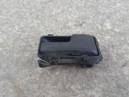 MAÇANETA INTERNA DIANTEIRA DIREITA FIAT UNO 2000 2001