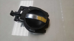 MAÇANETA INTERNA ESQUERDA CITROËN C3 2008 A 2013 (4)